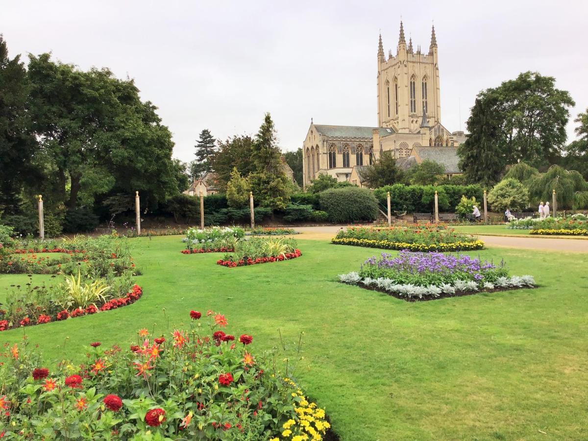 St Mary'S Bed & Breakfast Bury St. Edmunds Екстер'єр фото